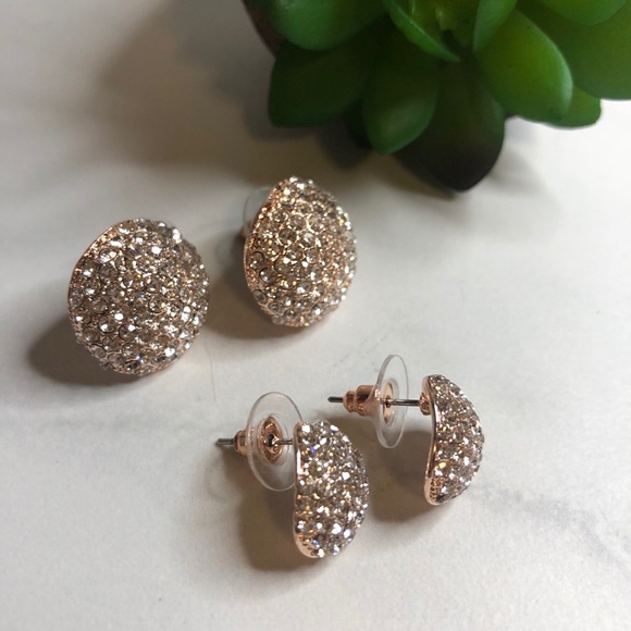 Set of 2 bright beautiful earrings. - Picture 5 of 8